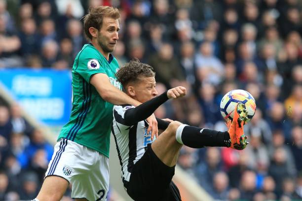 显得不可避 显得不可避